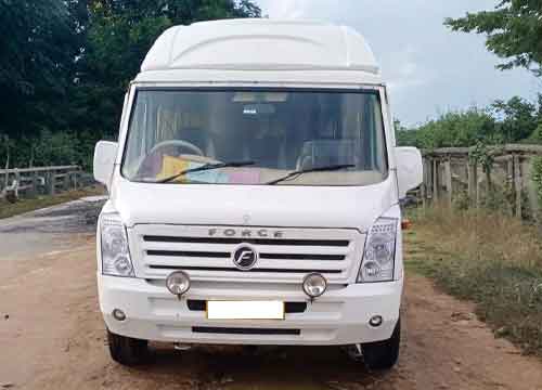 Force Traveller 20 Seater